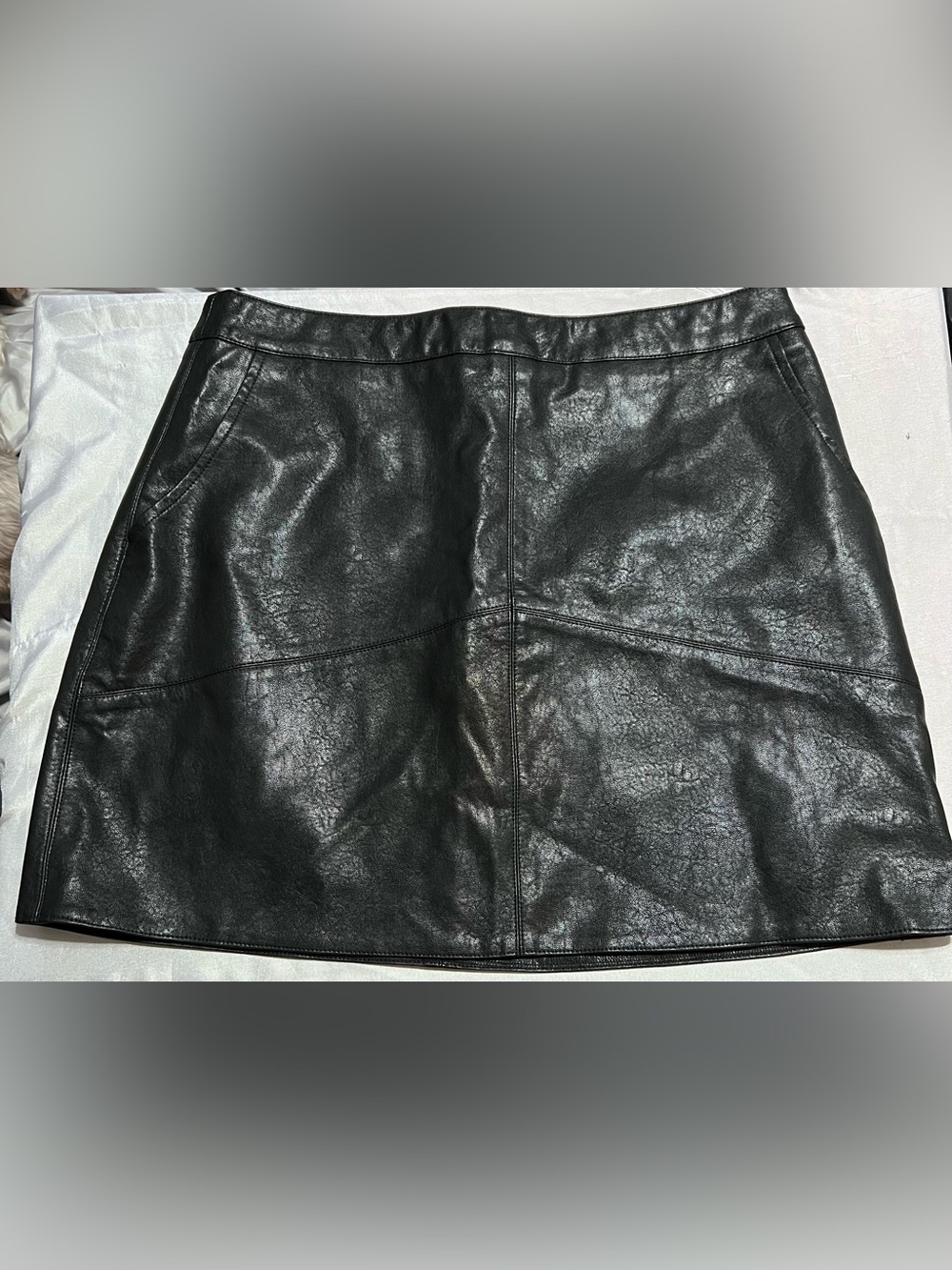 Lulus Black Faux Leather Mini Skirt Size L Exposed Zip Pockets